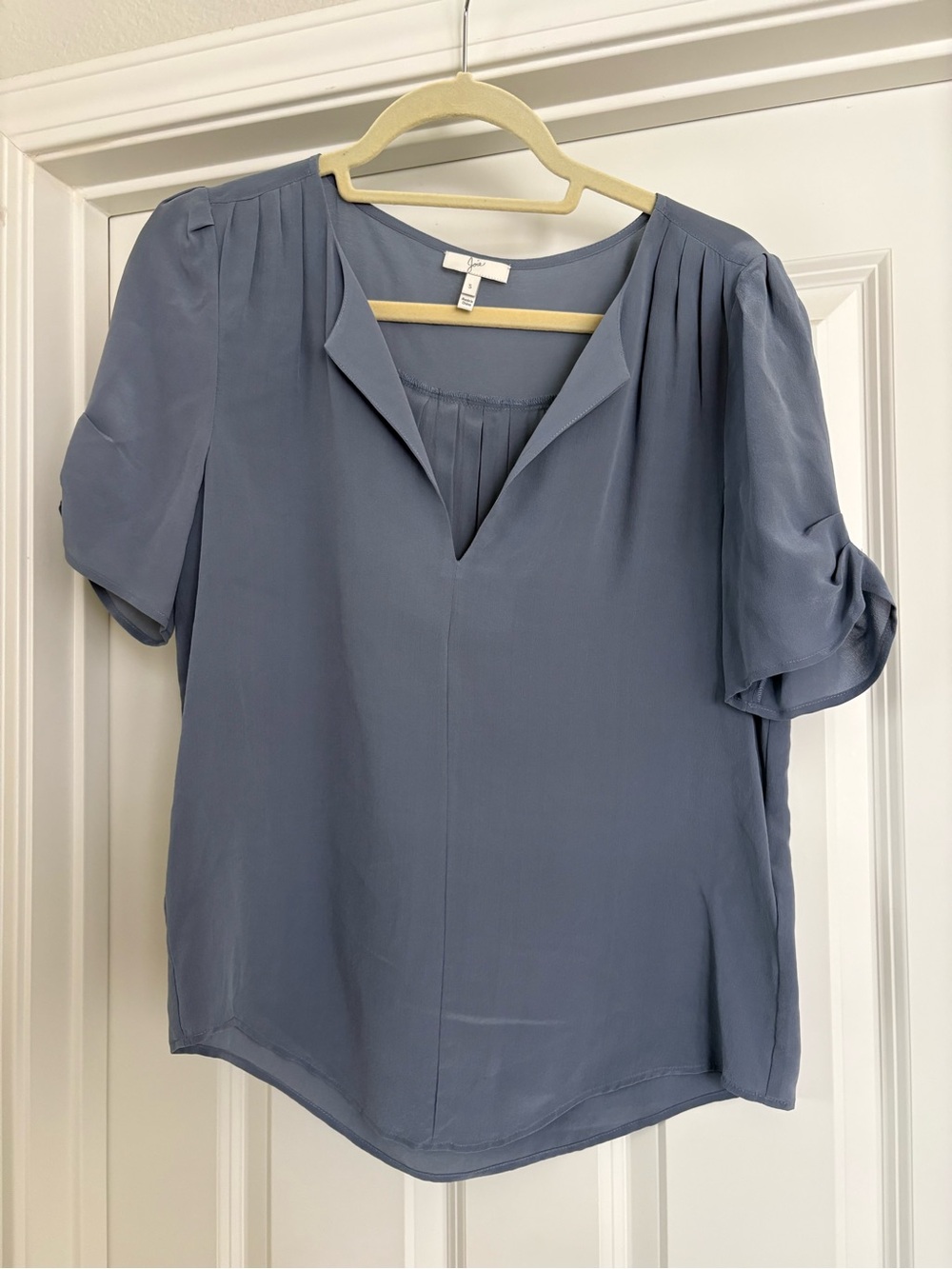 Joie Steel Blue/Gray 100% Silk V-Neck Pleated Short Sleeve Women's Top, S EUC